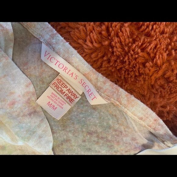 Victoria’s Secret Pastel multicolor top size M - Picture 7 of 9